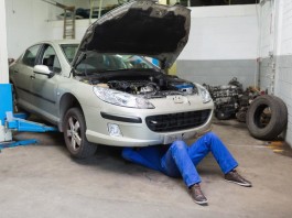 Servis vozila – česa serviserji ne počnejo, pa bi morali!